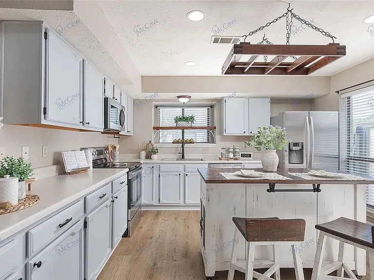 1029 Field Trail Dr — Photo 12