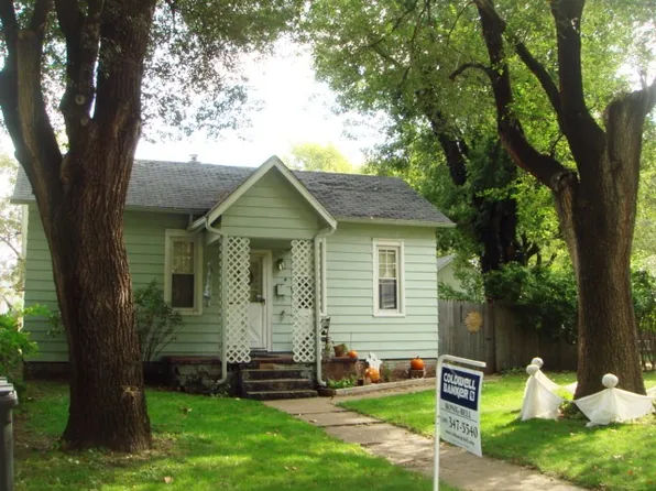 1214 S 3rd St, Pekin, IL 61554