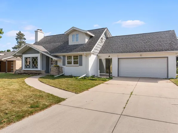 3244 North 104th STREET, Wauwatosa, WI 53222