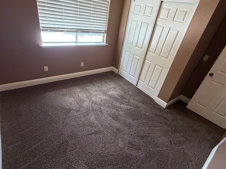 Bedroom (4)