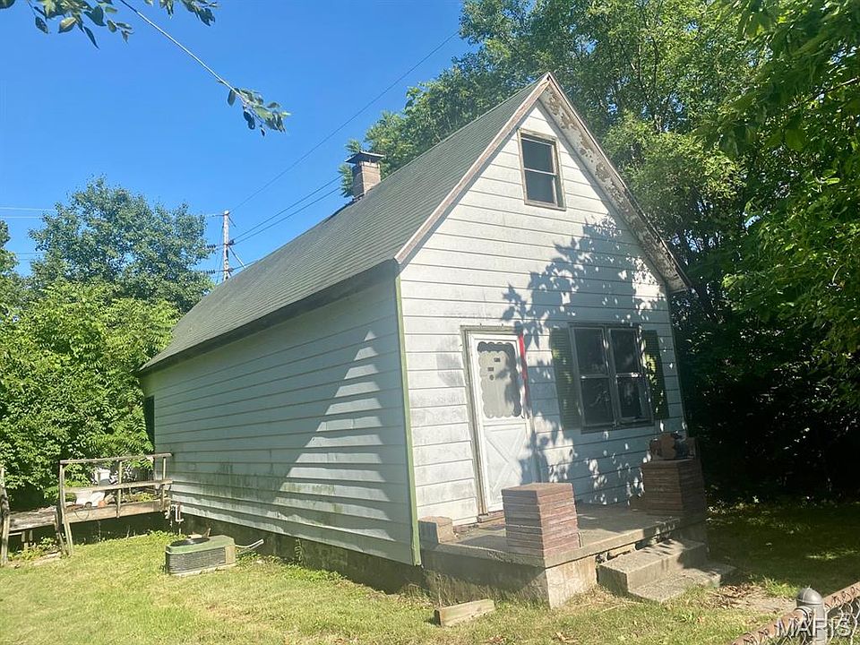 1st image of 500 3rd St