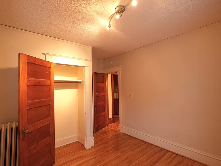 781 Iglehart Ave — Photo 7