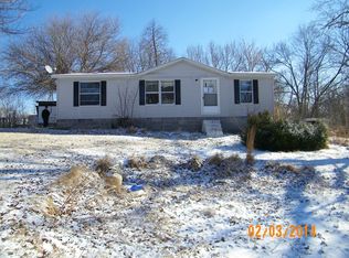 205 W Borton Ave, Creal Springs, IL 62922