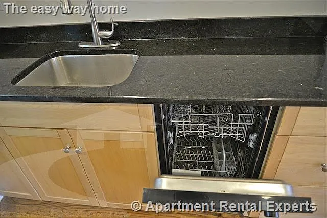 241 Hurley St #2 — Photo 7