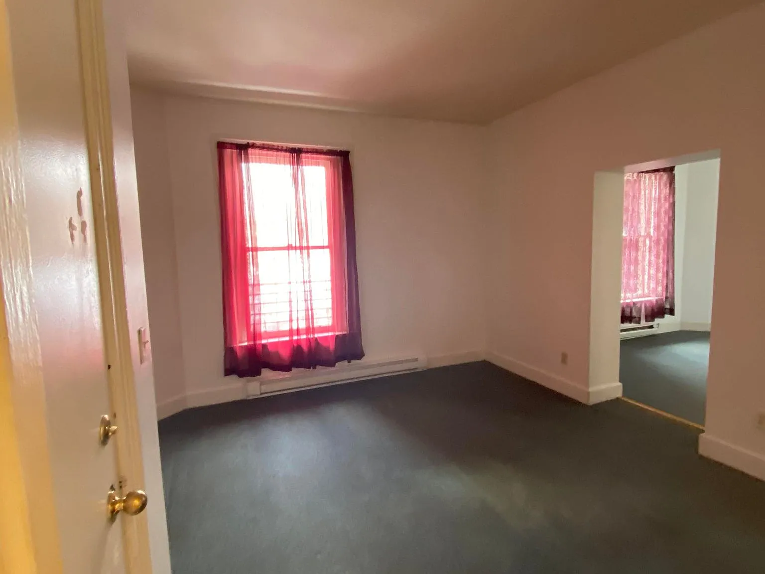 3 bed, $1,150 — Photo 3