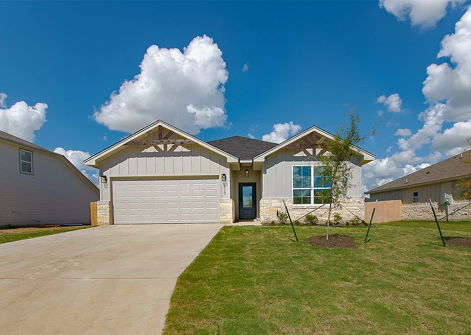 1013 Antelope Trl