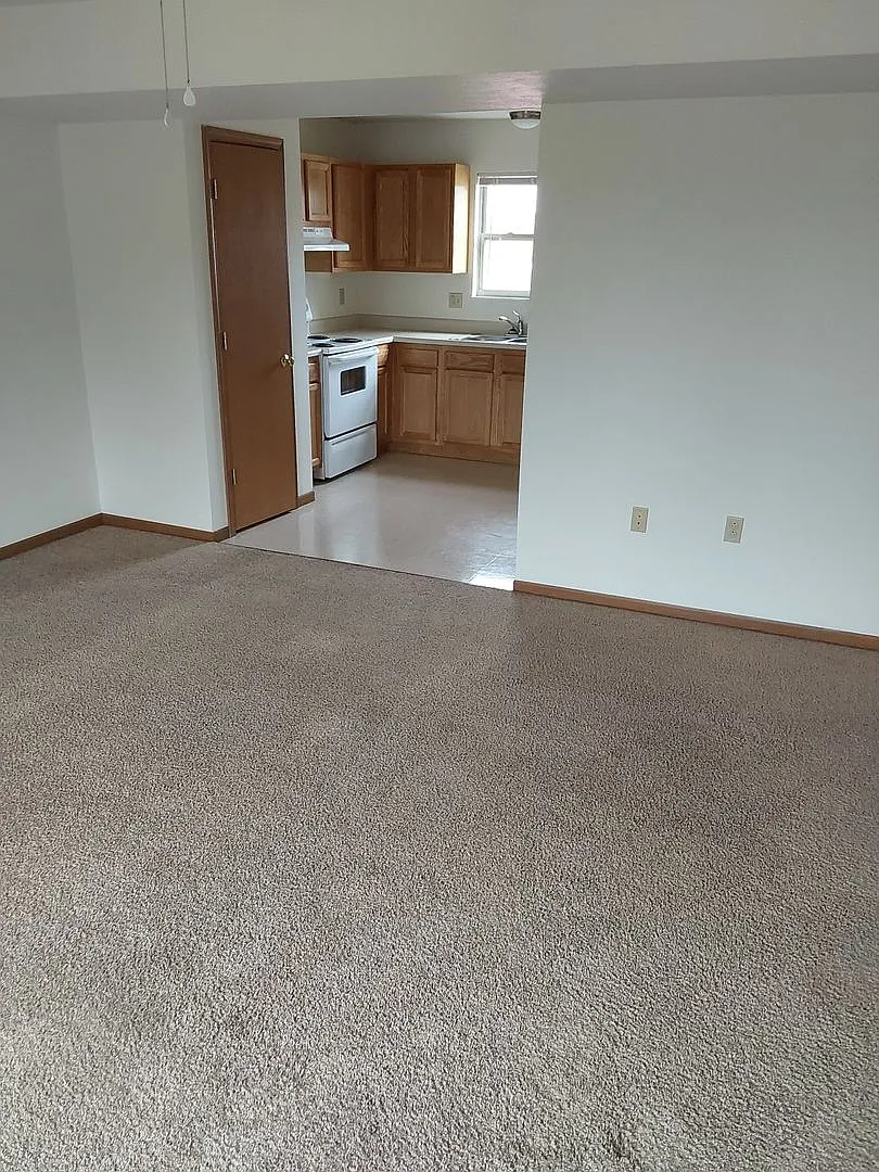 3BR Glenn View II — Photo 2