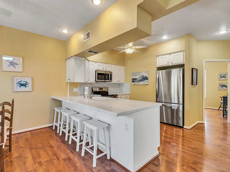 16627 Bayfront Dr — Photo 18