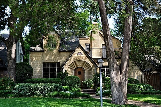 1st image of 1814 Mayflower Dr