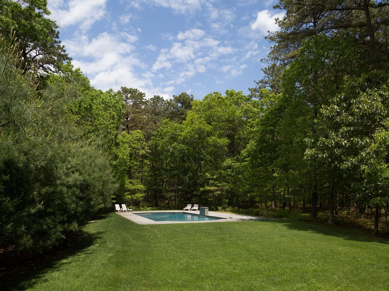 Pet Friendly -- Totally Fenced In Yard & Pool On 2+ Acres — Photo 3