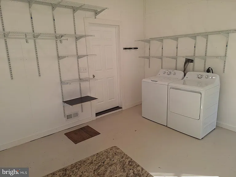614 Chandler Mill Rd — Photo 21