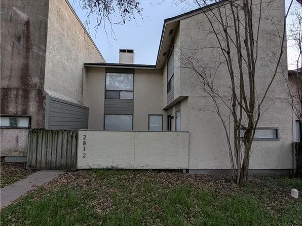 2812 Village Dr, Bryan, TX 77802