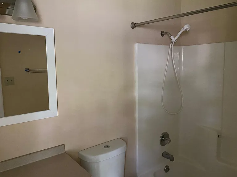 1424 Clear Brook Dr — Photo 16