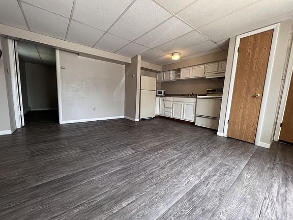 2nd image of 15 Fairmor Dr #5