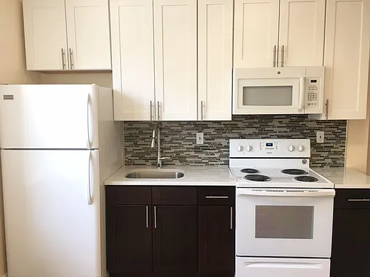 Rented by Lang Realty LLC | media 5