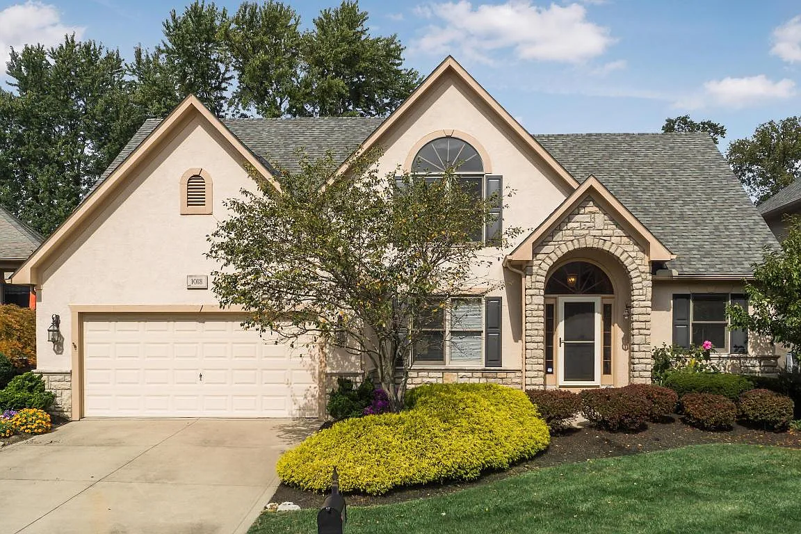 1018 Augusta Glen Dr photo 1