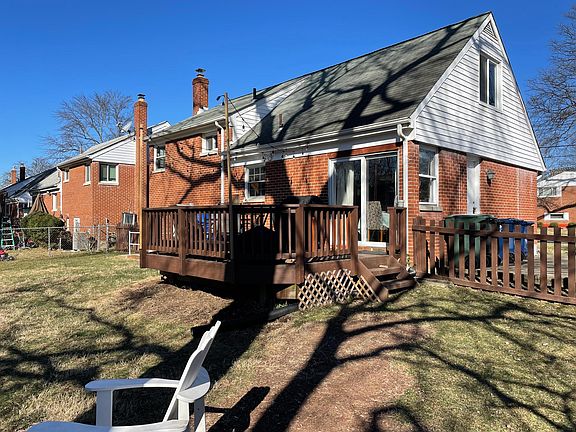 5th image of 5328 Truman Ave