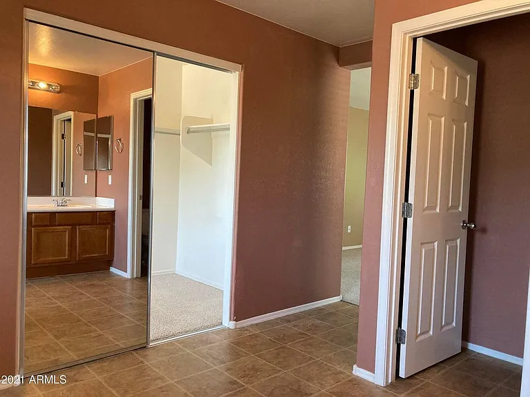 4957 S Stonecreek Blvd — Photo 15