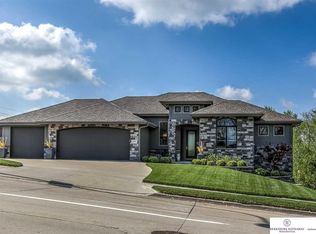 15601 Spencer St, Omaha, NE 68116