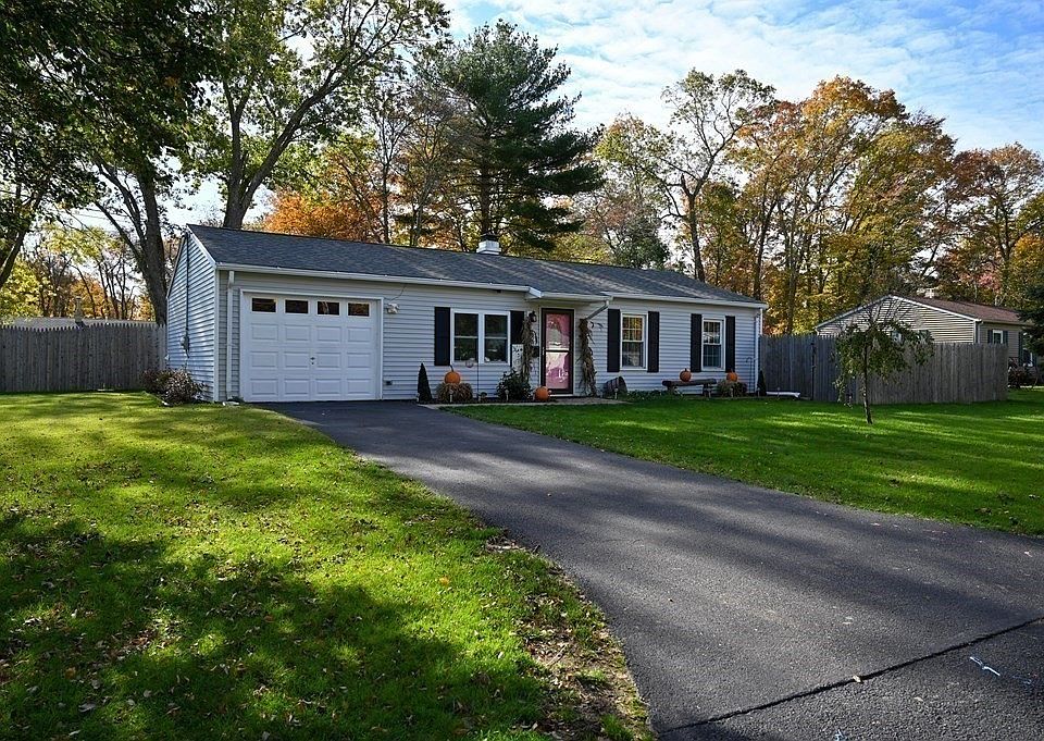 105 Burton Ave Whitman MA 02382 Zillow