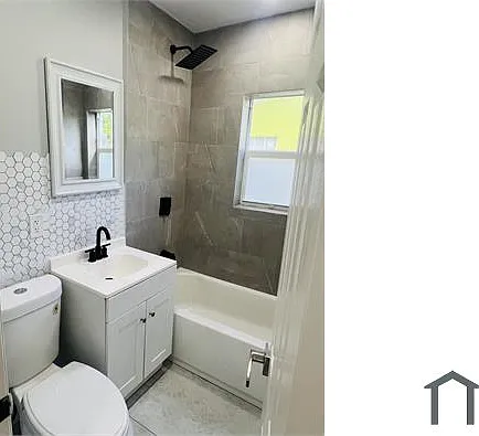 1332 NW 3rd Ave — Photo 6