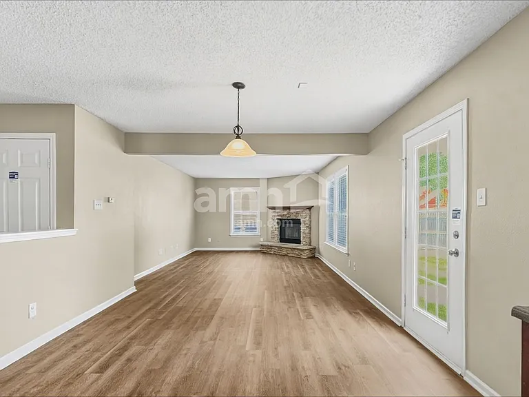14249 Country Breeze Ln — Photo 5