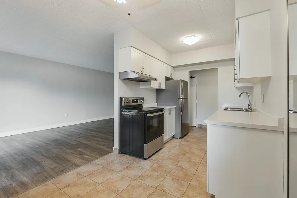 Bella Vista Apartments — Photo 1