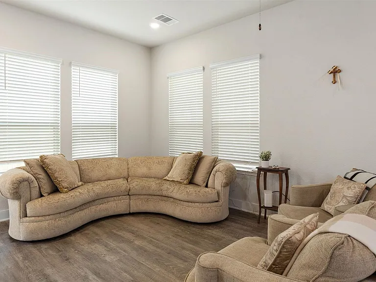 4416 Santorini Ln — Photo 6