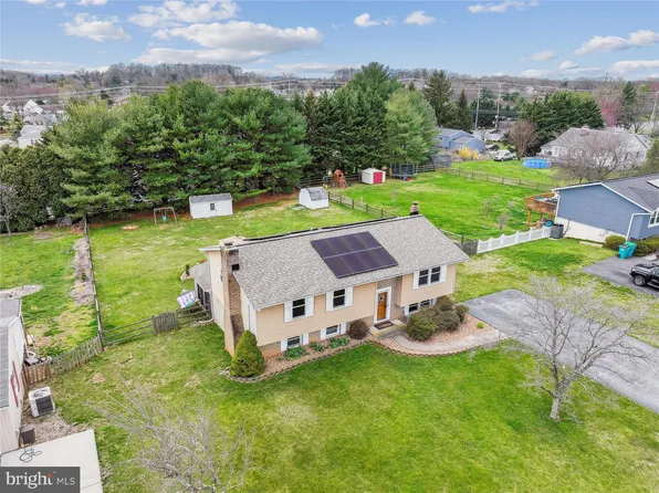 1005 Caren Dr, Sykesville, MD 21784