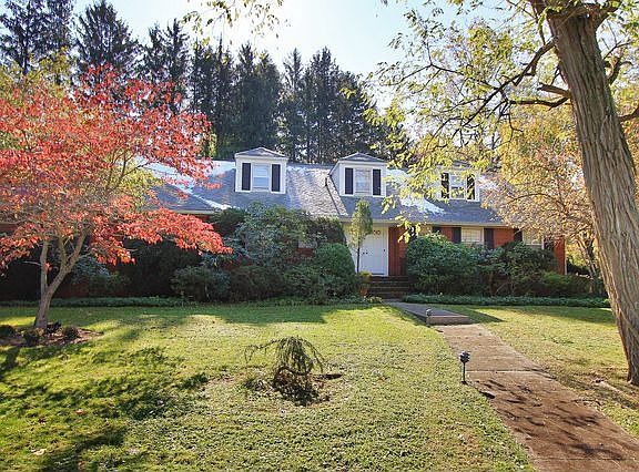 2nd image of 26 Beechwood Blvd