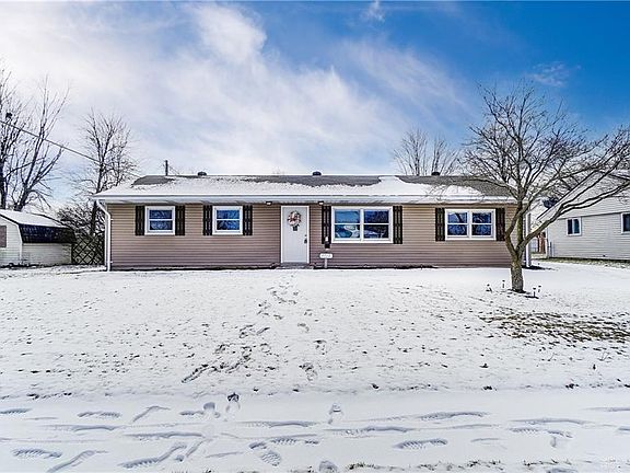 2nd image of 1115 Fyffe Ave