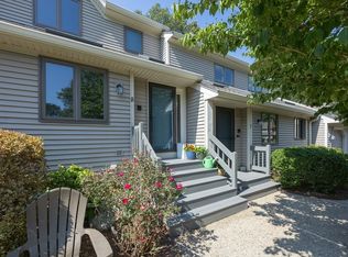 6 Magnolia Dr #6, Franklin, MA 02038