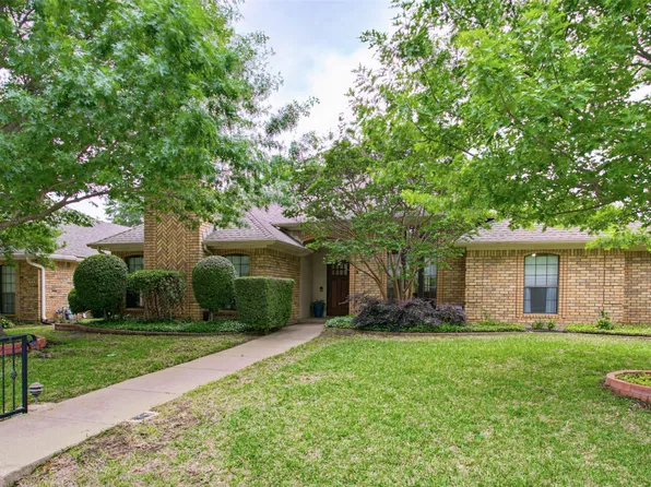 2905 Valleyview Dr, Grapevine, TX 76051