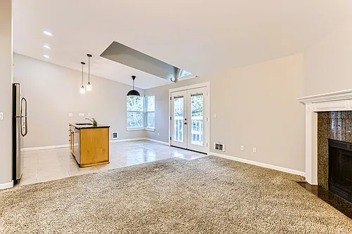 14715 SE 24th St #204 Photo 1