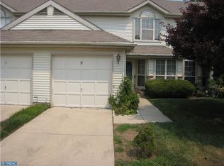 9 Fox Meadow Dr, Sicklerville, NJ 08081