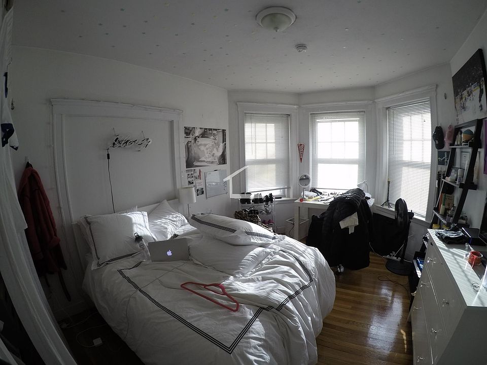 2nd image of 81 Gibbs St #Jc2