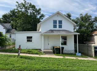 916 15th St, Sioux City, IA 51105