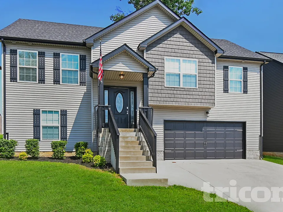 1195 Belvoir Ln