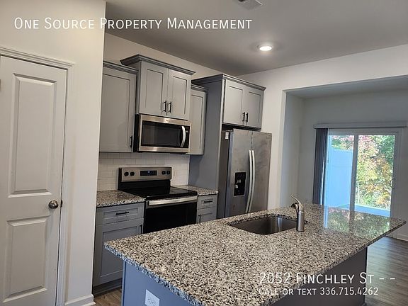 4th image of 2052 Finchley St