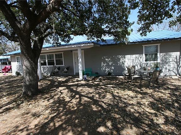 3rd image of 2309 Stonewood Ln
