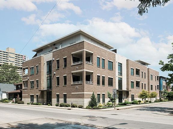 3rd image of 504 N Park Ave #1