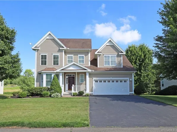 4 Little Court #4, Wallingford, CT 06492