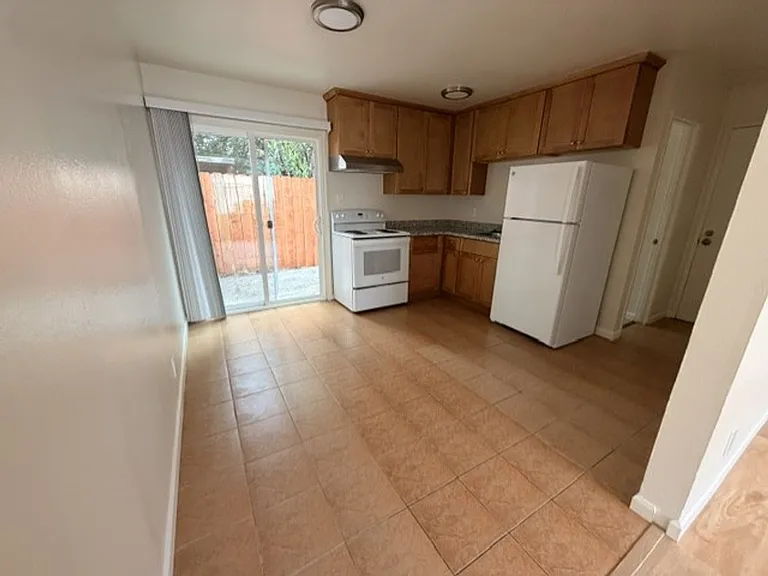 Dixon Townhouse — Photo 68