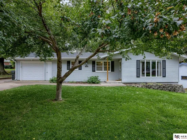 945 W 11th St, Wahoo, NE 68066
