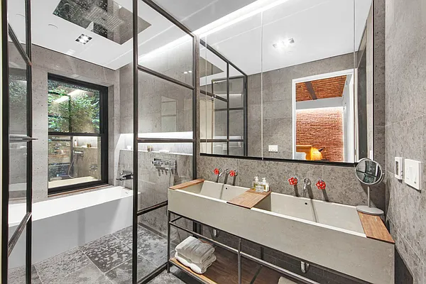 Rented by Tabak Real Estate | media 35