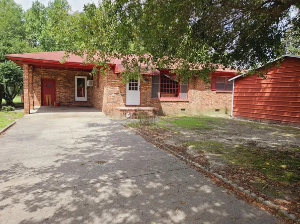 499 Buckhead Rd, Smoaks, SC 29481