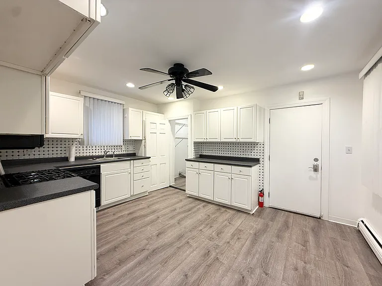 24-26 Callender St — Photo 1