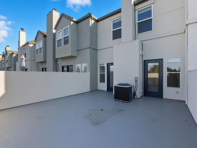Stevens Creek Villas — Photo 40