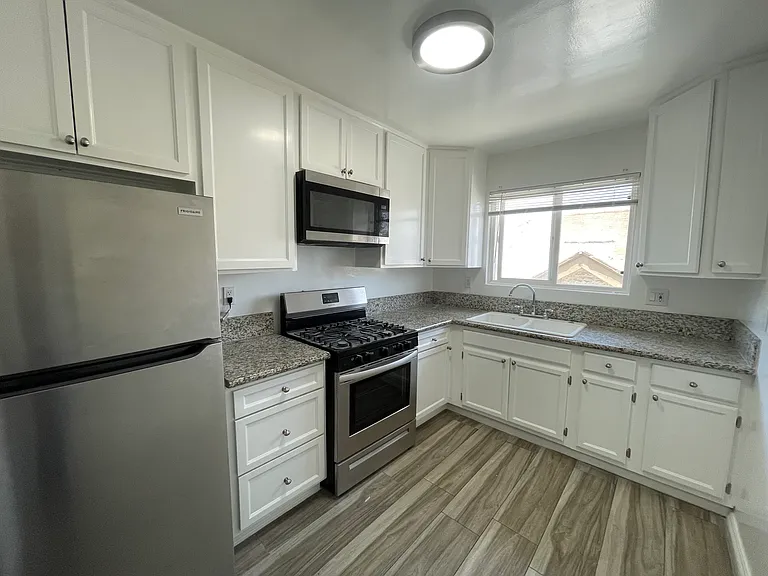 123 S Alexandria Ave #5 — Photo 11