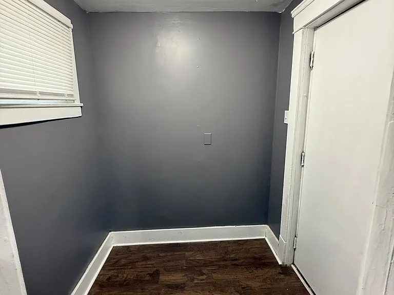 411 Eddy Rd — Photo 9